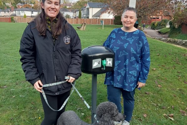 Dog bag dispensers installed at Eyes Meadow, Gray Recreation Ground